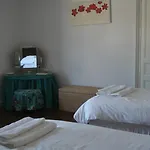 Le Voltaire Bed and breakfast Airvault