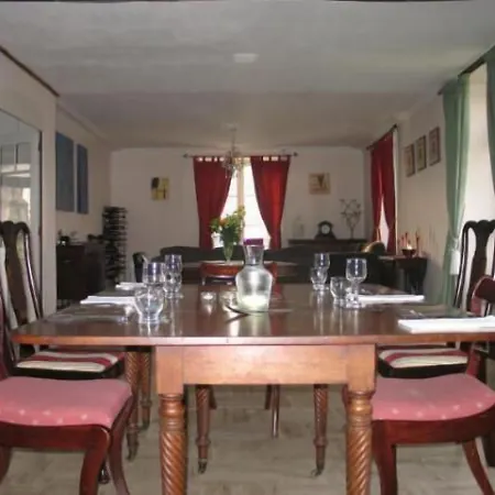 Nocleg ze śniadaniem Le Voltaire