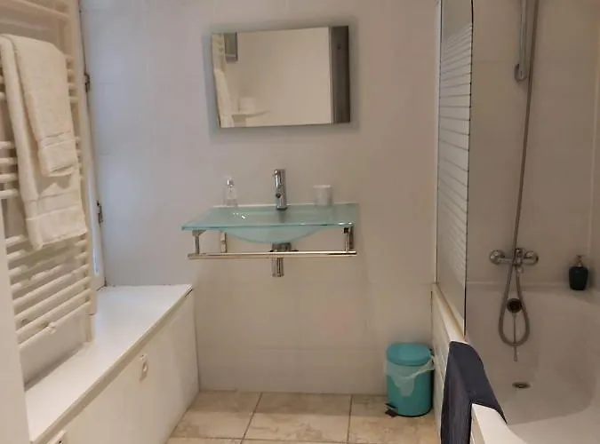 Le Voltaire Bed & Breakfast Airvault